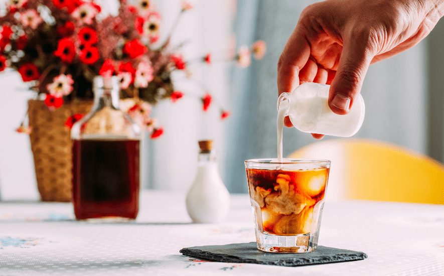 Het verschil tussen ijskoffie en cold brew koffie