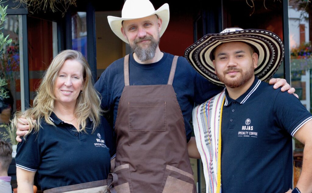 Rojas Specialty Coffee - v.l.n.r. Corine & Marco Blom en Carlos Andres Perdomo Rojas